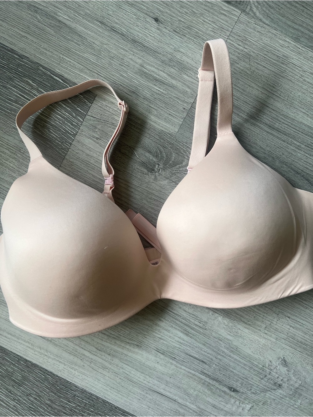 Victoria's Secret Light Pink Seamless T-Shirt Bra